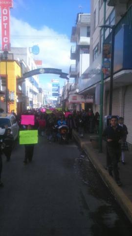 Padres de familia de alumnos de Primaria denuncian daños y piden reparación inmediata imagen 2
