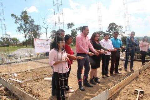 Hoy mejoramos la calidad de vida de 160 familias con una vivienda nueva: alcalde imagen 1
