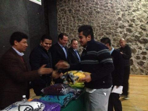 Presenta Diputado Julio Hernández 1er Torneo de Fútbol en Apizaco imagen 2