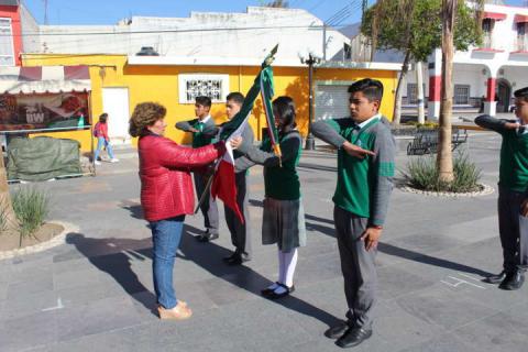 Conmemora Badillo Jaramillo el Día de la Bandera imagen 1
