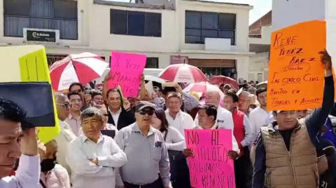 Si no se va titular de la SMyT, concesionarios amagan con tomas medidas drásticas