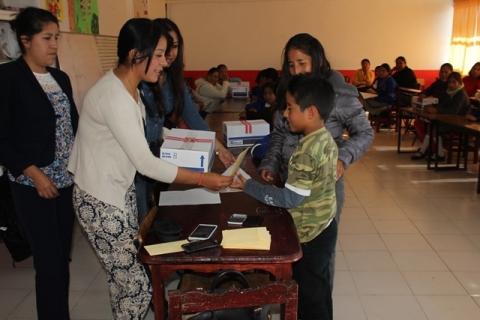 Tercera entrega en Chiautempan del Programa Municipal Estímulos a la Educación imagen 1