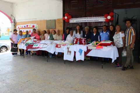 Abuelitos de Lardizábal concluyeron satisfactoriamente curso de manualidades imagen 2