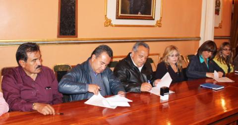 Ayuntamiento de Huamantla realiza firma de Convenio con el Sindicato 7 de Mayo imagen 5