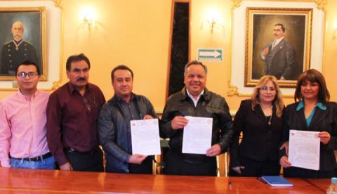 Ayuntamiento de Huamantla realiza firma de Convenio con el Sindicato 7 de Mayo imagen 4