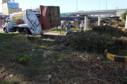 Recolectan 18 toneladas de basura en panteón de Chiautempan imagen 3