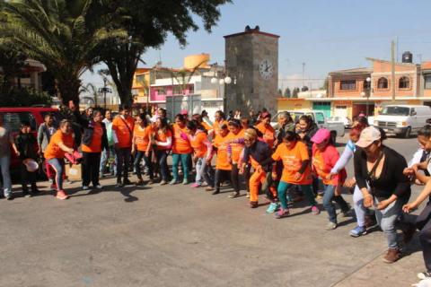 La mujer es pieza clave para el desarrollo del municipio: alcalde imagen 2