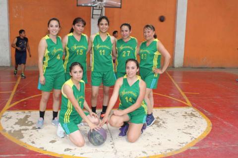 Alcalde ING motiva a jóvenes deportistas con torneo de básquetbol imagen 4
