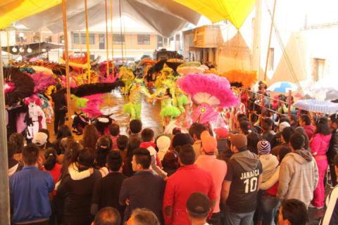 Con un espectacular y colorido desfile cerro el carnaval Xiloxoxtla 2017 imagen 1
