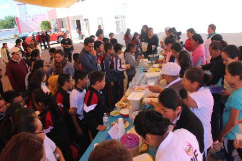 El SMDIF de Xicohtzinco celebró el Día Mundial de la Alimentación imagen 2