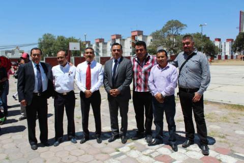Entrega Eleazar Molina apoyo para la Secundaria Técnica 14 de Tetla de la Solidaridad imagen 3