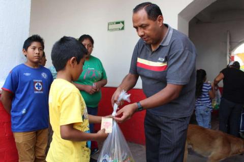 Estimula Rojas Meza la educación de calidad 2015-2016 imagen 2