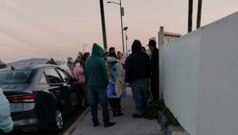 Crisis sanitaria en Apetatitlán, cierran centro de hemodiálisis sin previo aviso y dejan a pacientes al borde del colapso