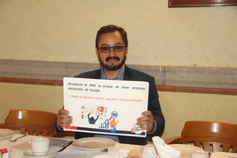 José Gilberto Temoltzin levanta la mano para la dirigencia estatal del PAN imagen 1