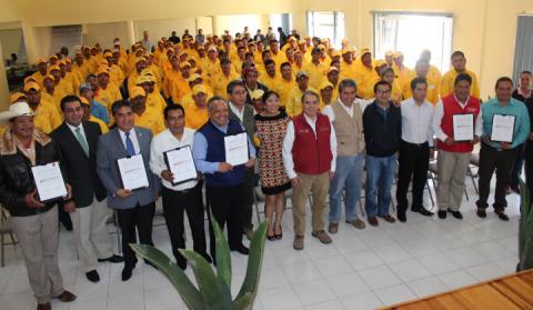 Firma Alejandro Aguilar López convenio interinstitucional de brigadas rurales imagen 2