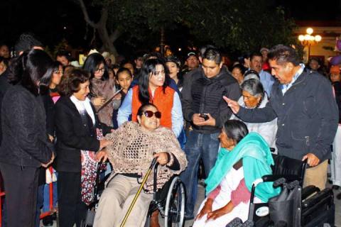 Con entrega masiva de insumos cierra actividades SMDIF Calpulalpan imagen 2