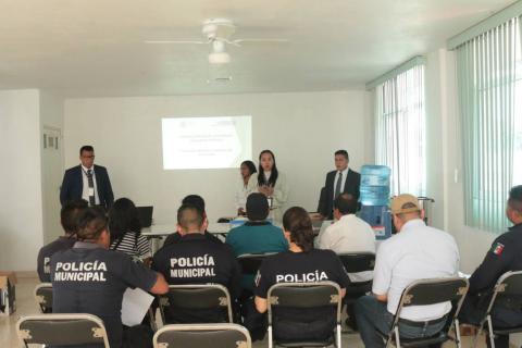 La FGR imparte temas de actualización a elementos de seguridad de Mazatecochco imagen 3
