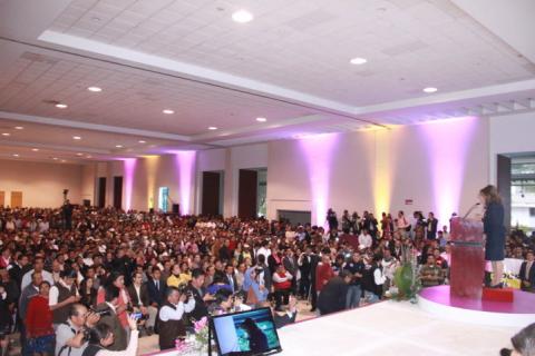 Cuestiona Lorena Cuéllar la política social y económica de los gobiernos federal y estatal imagen 5