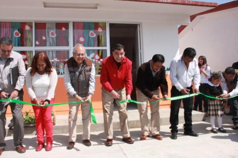 El Mandatario Estatal Inaugura obras en Tepetitla imagen 3