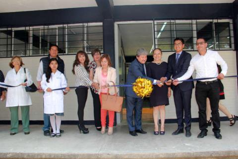 Asiste presidenta de Texóloc y el Lic. Covarrubias Cervantes a inauguración en CBTis 03 imagen 2