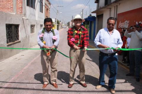 El Mandatario Estatal Inaugura obras en Tepetitla imagen 2