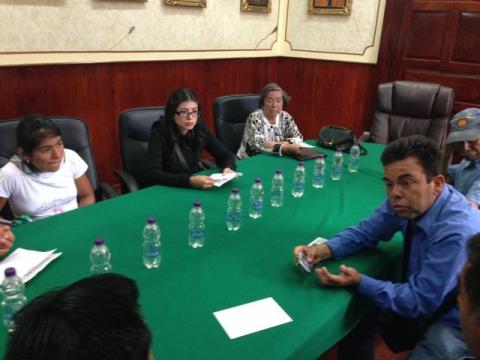 Atiende Ayuntamiento a habitantes de Cuahutelulpan para rehabilitar servicio de agua potable
