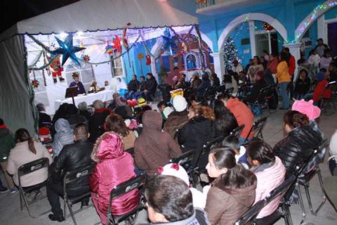 Alcalde de Teacalco impulsa las tradiciones de las posadas navideñas imagen 1
