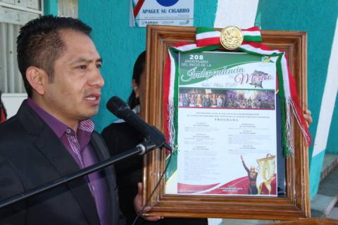 Con la fijación del Bando Solemne iniciamos las actividades del mes patrio: alcalde imagen 1