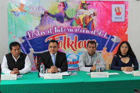 Por primera vez se presenta el festival internacional del folklore en Tetla de la solidaridad