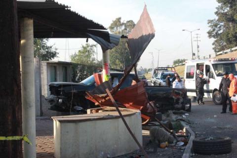 Volcadura atropellamiento deja tres lesionados en Ixtacuixtla imagen 1