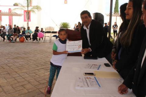 Presidenta del SMDIF de Lardizábal realizó clausura de los “Cursos de Verano 2018” imagen 3
