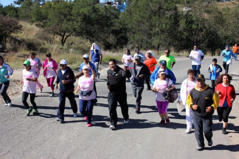 Calpulalpan se suma a la lucha contra el cáncer de mama imagen 3