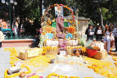 Huamantla sede del concurso estatal de ofrendas de día de muertos de la DGETI imagen 1