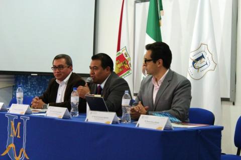 Ombudsman presenta libro "Derechos Humanos en México" en la UMT imagen 1