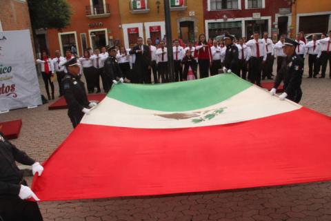 En este mes patrio preservemos la libertad y el patriotismo: González Guarneros imagen 2