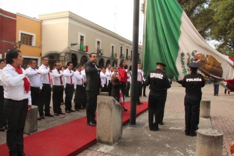 En este mes patrio preservemos la libertad y el patriotismo: González Guarneros imagen 3