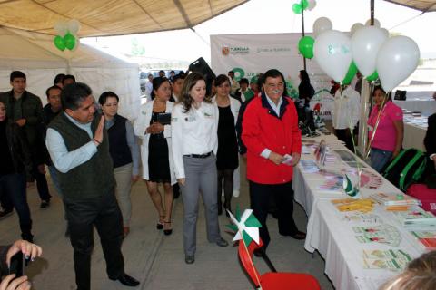 Con entrega de equipo médico y Jornada de Salud, conmemoran en Calpulalpan “Día de la Mujer” imagen 6