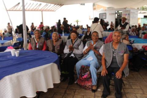 Festejos del Día del Abuelo en Lardizábal imagen 4