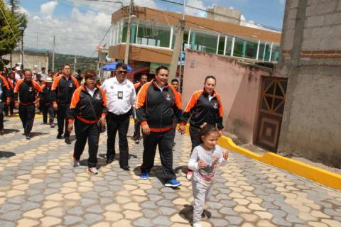 Alcalde acerca los servicios básicos a las 2 principales calles del municipio imagen 1