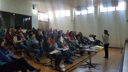 Imparten curso sobre asistencia social para adultos mayores