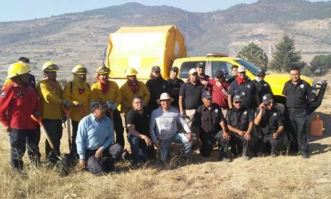 Apoya Protección Civil en el combate de incendio entre Huamantla y Terrenate imagen 1