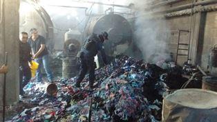 Incendio consume casi en su totalidad fábrica en Tepetitla