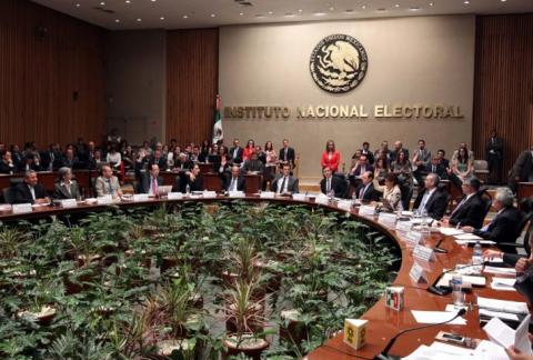 Crisis del INE por cuotas partidistas de consejeros