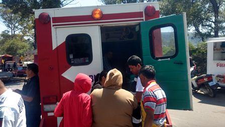 Caída de árbol de 5 metros deja un lesionado en Ixtacuixtla imagen 2