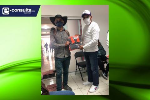 Entrega MACY uniformes a trabajadores de Servicios Públicos