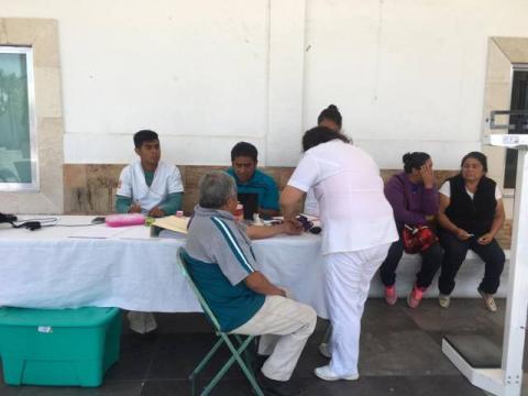 Recibe Xicohtzinco Jornadas de Salud imagen 3