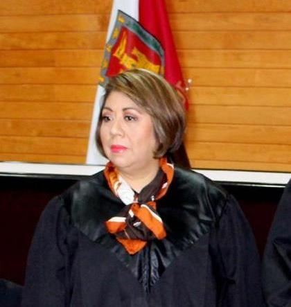 Acusan de falta de conocimiento y prepotente a una jueza del TSJE