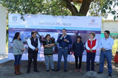 Entrega Vázquez cuartos para dormitorio en Huiloac imagen 1