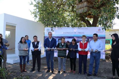 Entrega Vázquez cuartos para dormitorio en Huiloac imagen 2