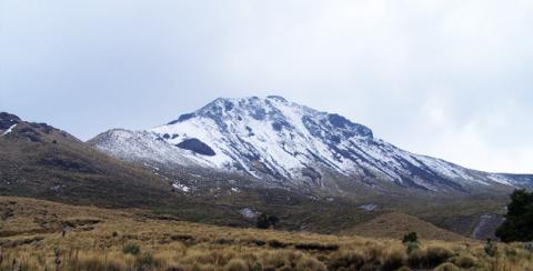Reportan caída de nieve en zonas montañosas de Tlaxcala